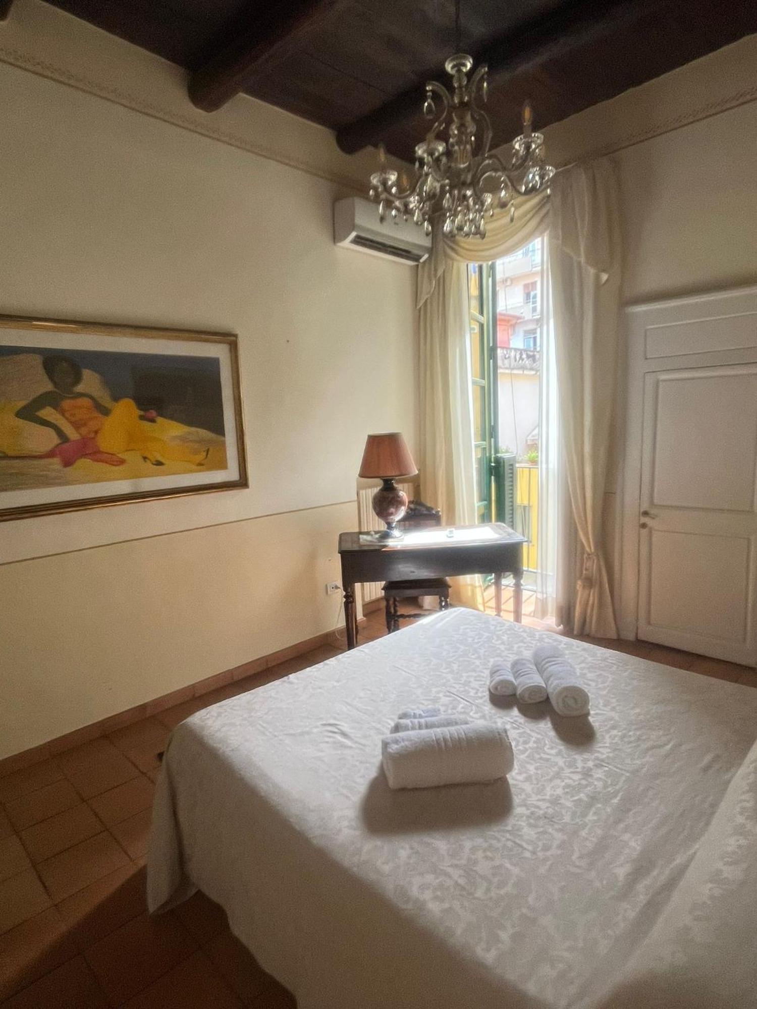 Maison Barriera - Luxury Suites - Salerno City Center Exterior foto